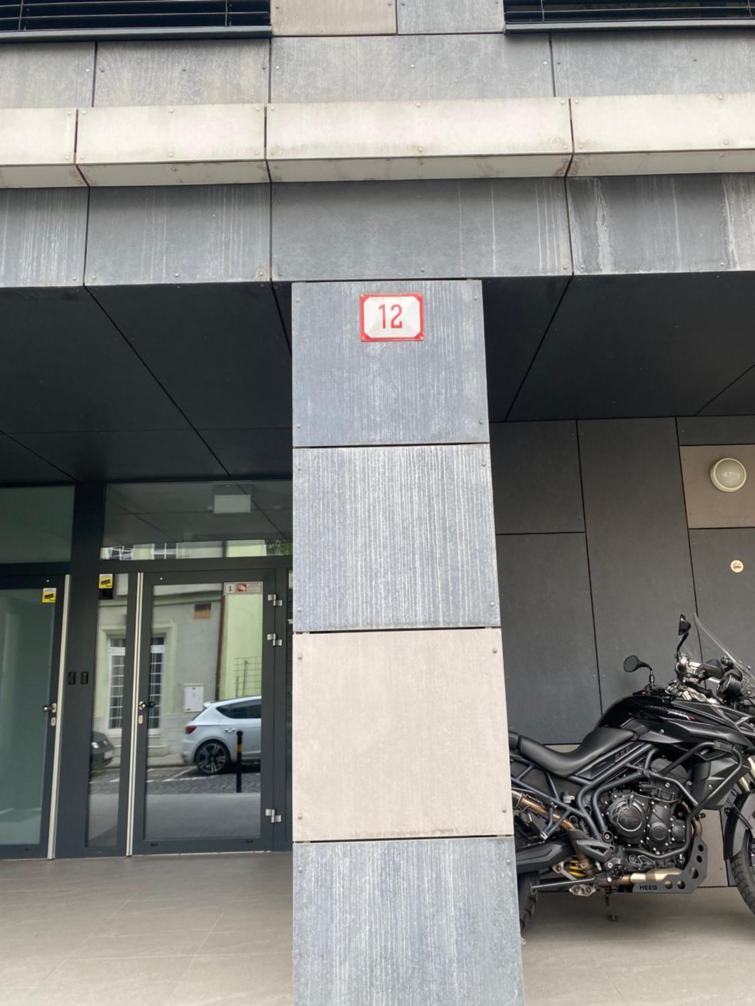 Appartamento Old Town Bratislava 1Bdr Private Parking Esterno foto